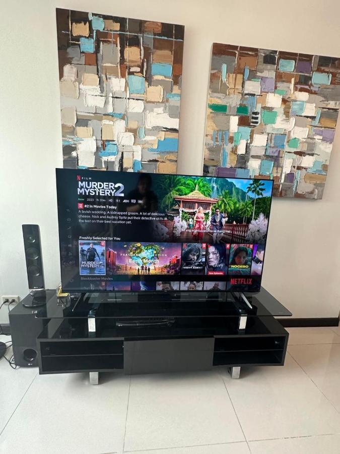 Suites De Marina Manila With Netflix Exteriör bild