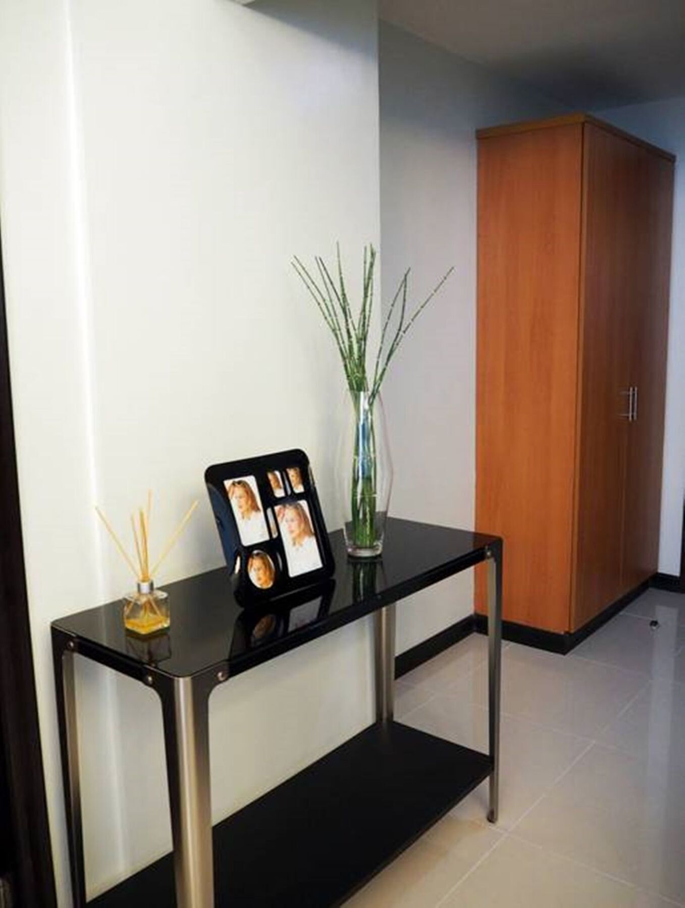 Suites De Marina Manila With Netflix Exteriör bild
